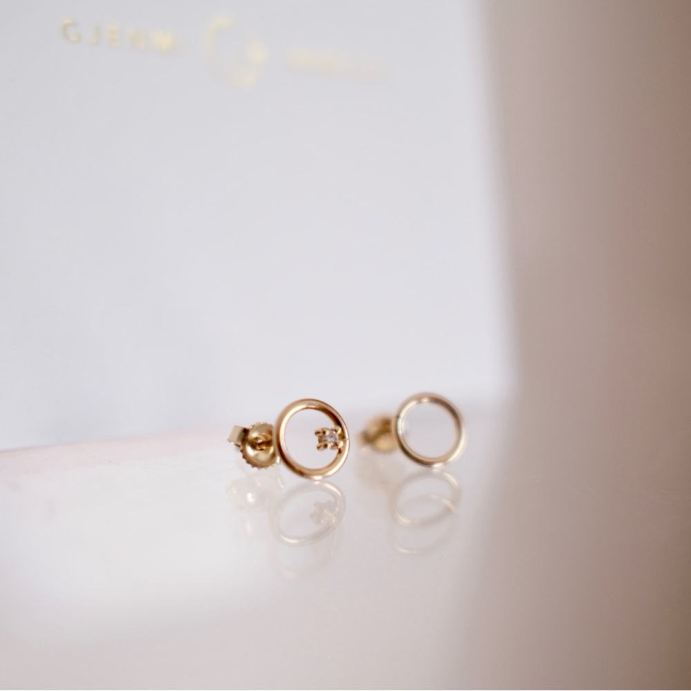 GJENMI Jewelry Full Moon Earring 14K Gold Stud with Single White Diamond